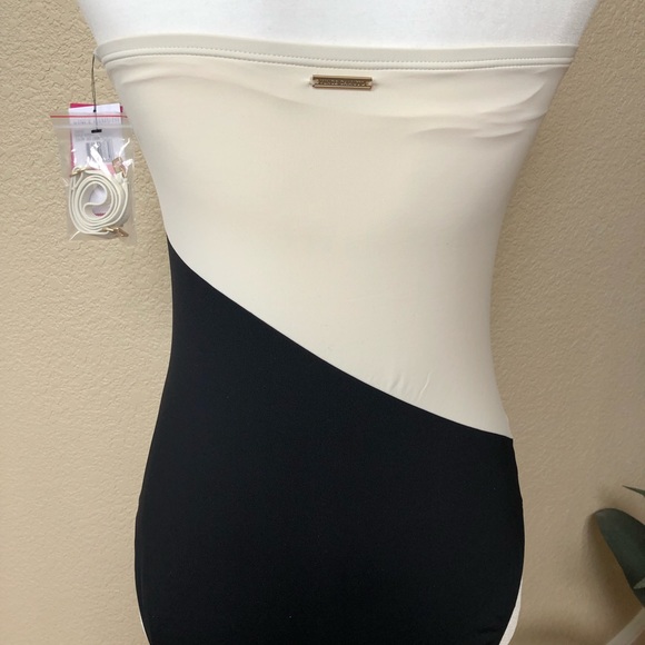 Vince Camuto One-piece swimsuit - Picture 2 of 4